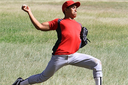 6 Common Shoulder Injuries in Baseball