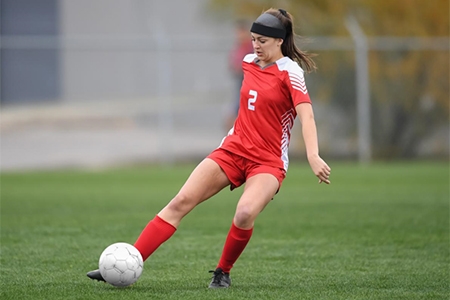 Why Are Female Athletes More Vulnerable to ACL Injuries?