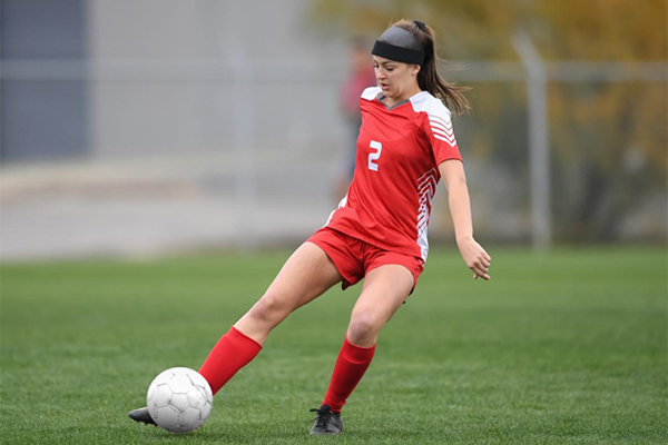 Why Are Female Athletes More Vulnerable to ACL Injuries?
